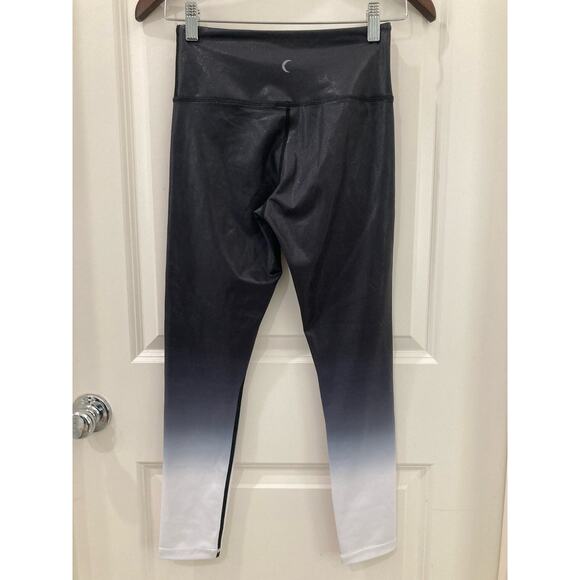 Zyia Active Black Metallic Ombre High Rise Light N Tight 7/8 Leggings Size 2 - Picture 5 of 12